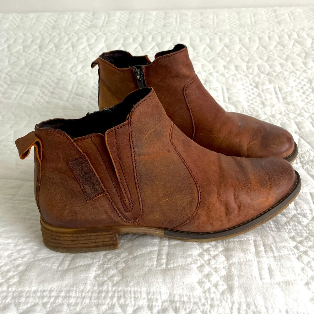 Size 39 Josef Seibel Sienna 45 Leather Ankle Booties, Camel EUC